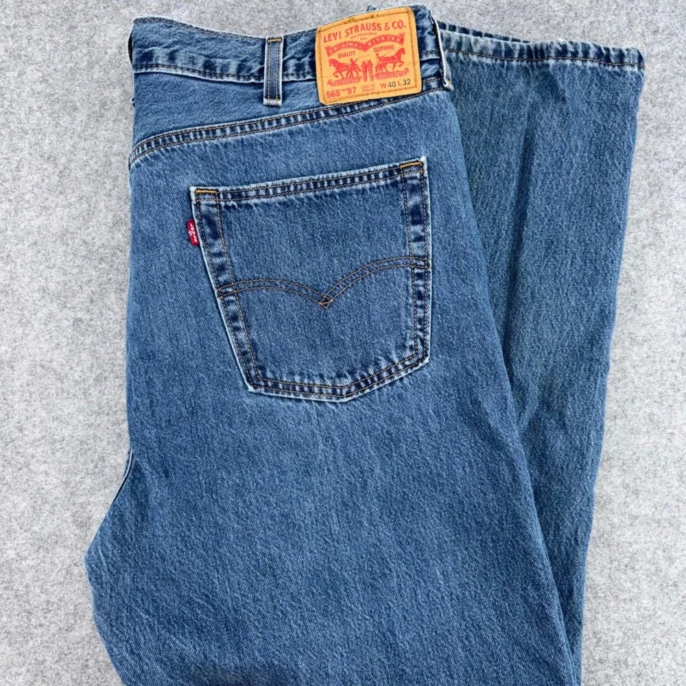Levis 565 Loose Fit Straight Leg Jeans Mens 40x32 Blue Medium Wash Denim